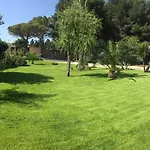 فندق مبيت وإفطار Jonica 3*