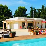 فندق مبيت وإفطار Jonica 3*